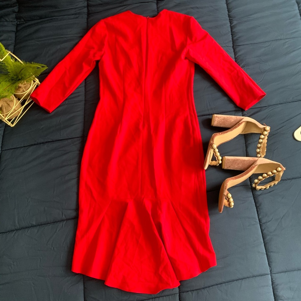 Beautiful red 3/4 sleeves gown
